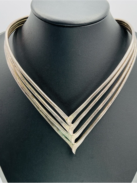 Vintage Jewelry - Vintage Necklace Silver Metal Collar Choker Chevron Twisted Metal Brutalist V
